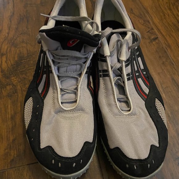 MEN'S OASIC SIZE 13 TRACK SHOES. - Picture 1 of 8